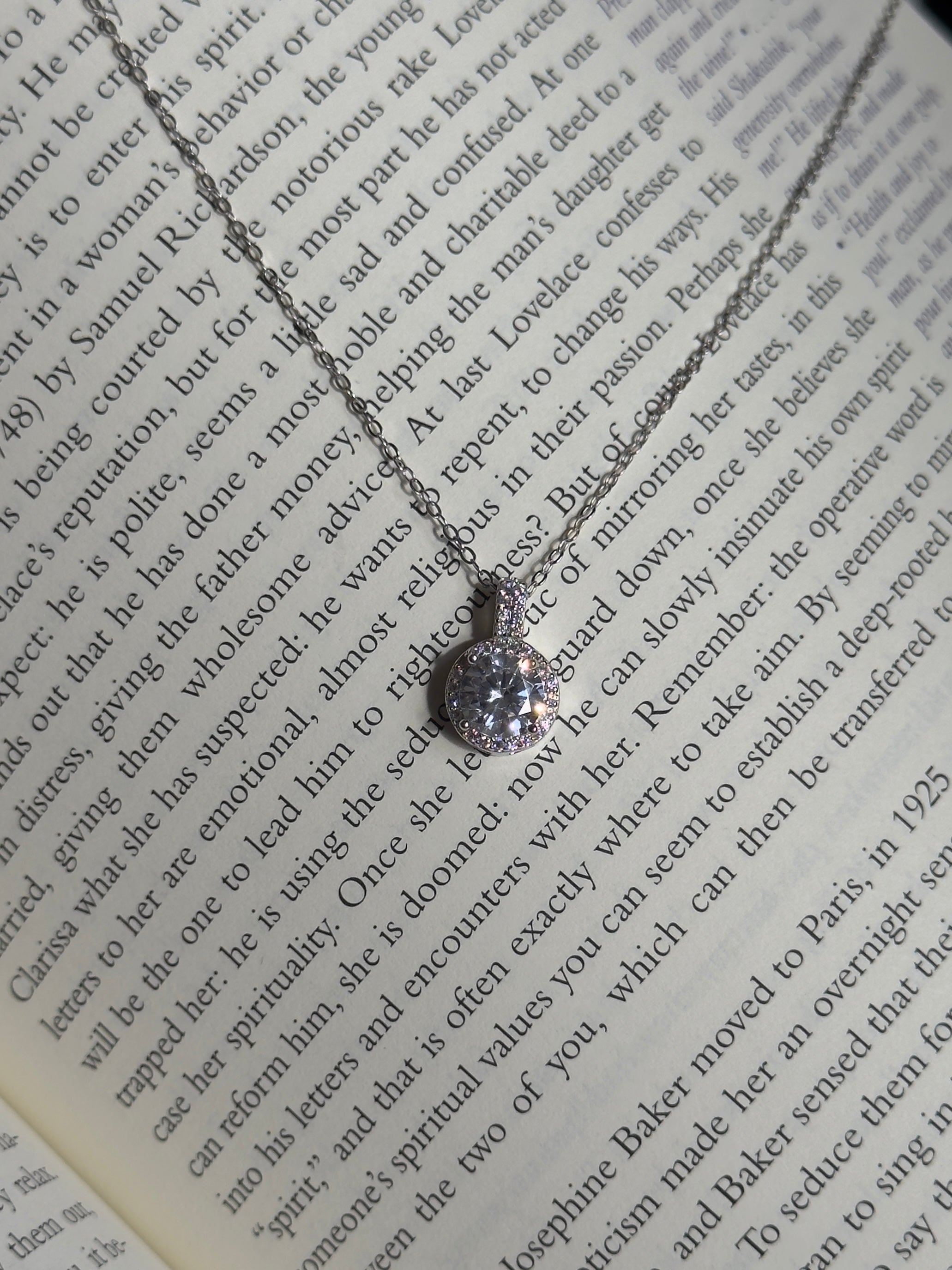 Lueur Silver Necklace