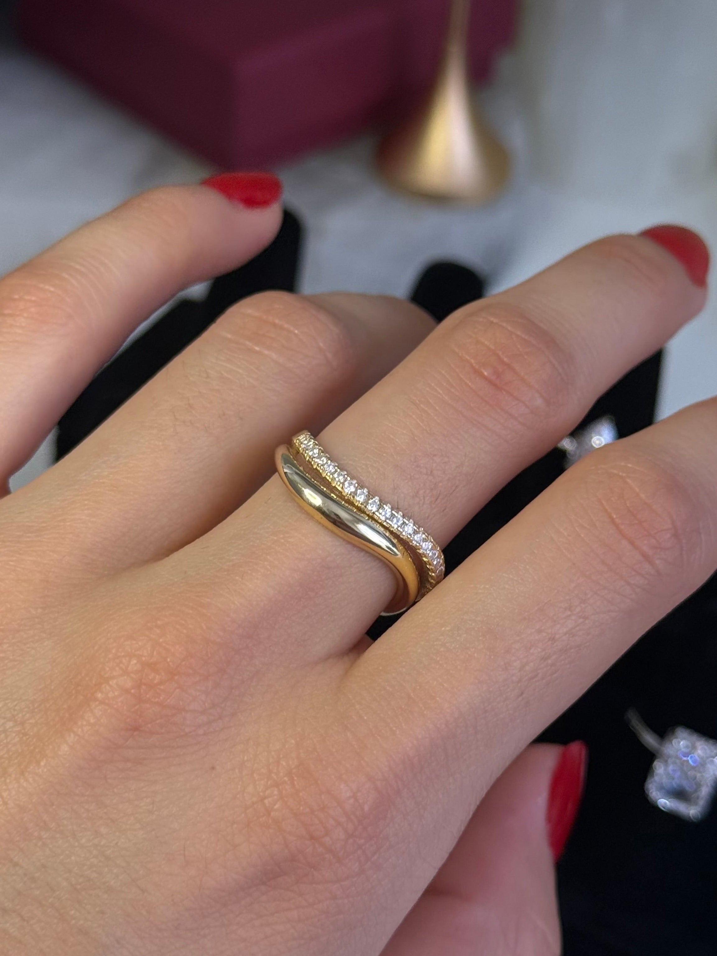 A ring on a hand 