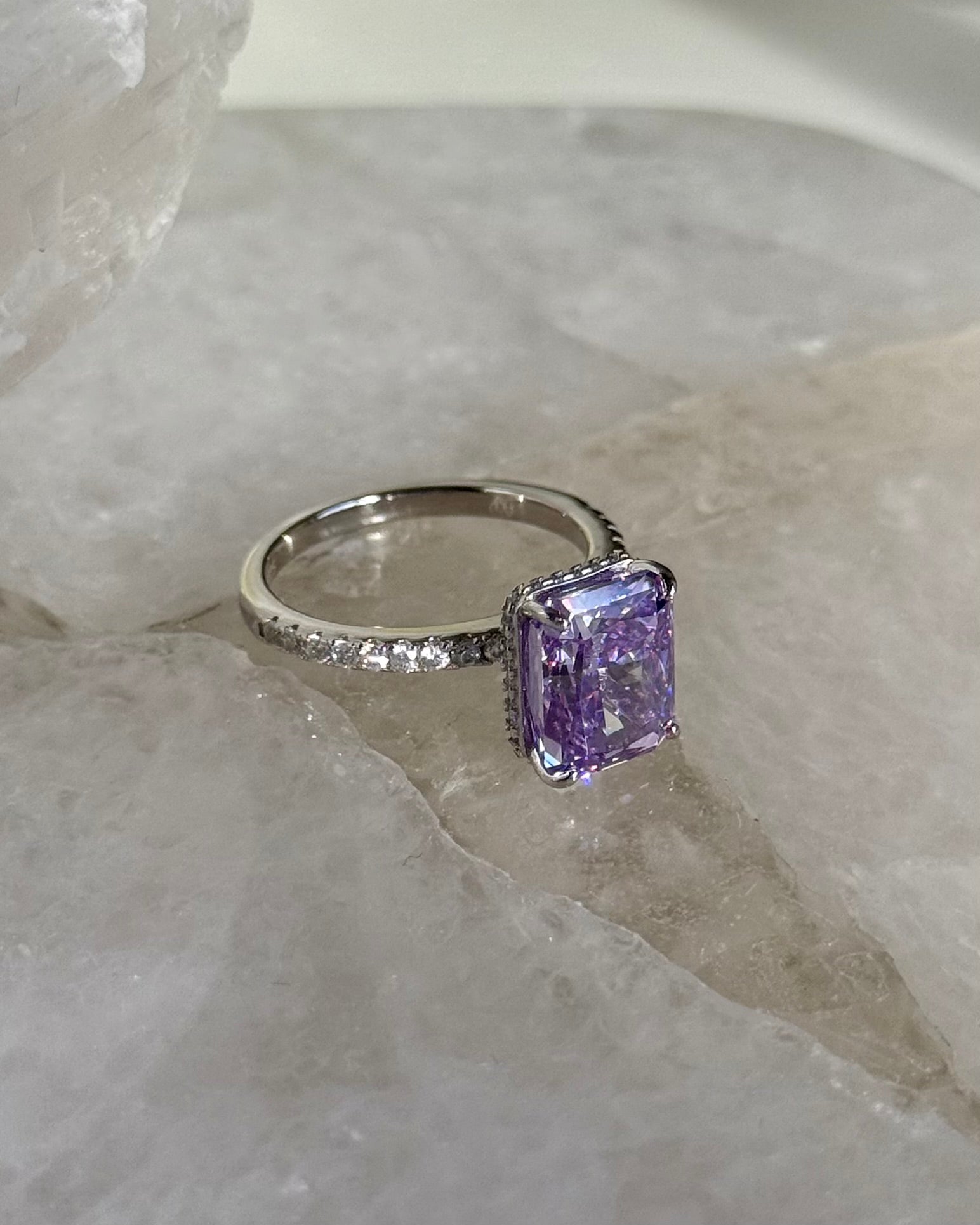 Lilas Silver Ring